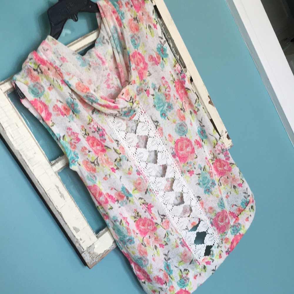 Almost famous sleeveless top with hood! Large